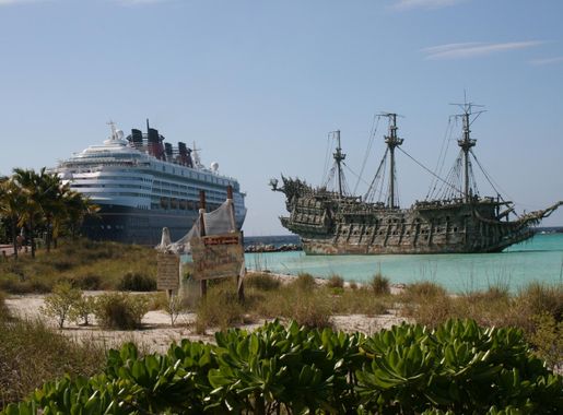 File:Flying Dutchman at Castaway Cay.JPG - Wikipedia