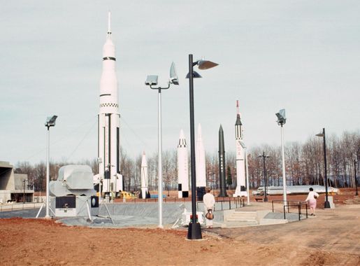 File:Alabama Space and Rocket Center Rocket Garden 1970.jpg - Wikimedia  Commons