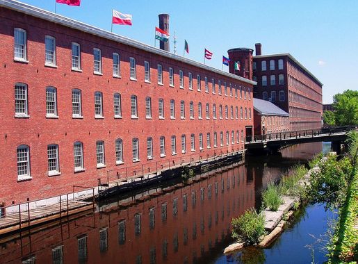 File:Mill Building (now museum), Lowell, Massachusetts.JPG - Wikimedia  Commons