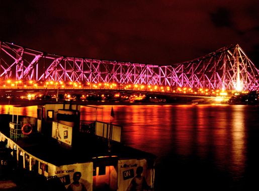 File:Howrah bridge of Kolkata at night in May 2005.jpg - Wikimedia Commons
