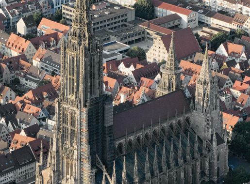 File:Landappbw 526530 1820 Ulmer Münster Luftaufnahme Ulmer Münster  (cropped).jpg - Wikimedia Commons