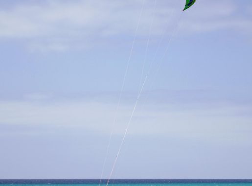 File:Kitesurfing Sotavento.jpg - Wikipedia