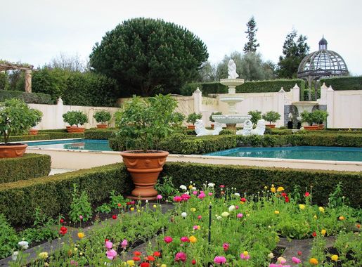 File:Hamilton Gardens, New Zealand (2).JPG - Wikimedia Commons
