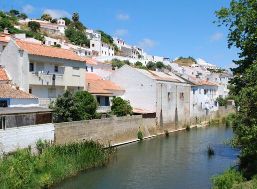 Ficheiro:Núcleo urbano da vila de Aljezur (2).jpg – Wikipédia, a  enciclopédia livre