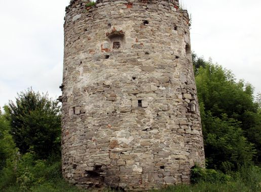 File:Sataniv Zamok 01.JPG - Wikimedia Commons