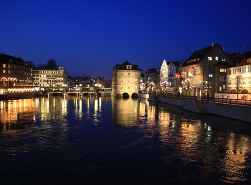 File:Zürich - Gmüesbrugg - Münsterbrücke IMG 3724.JPG - Wikimedia Commons