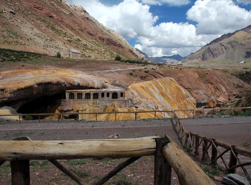 Archivo:537 Arg Uspallata Puente Inca.JPG - Wikipedia, la enciclopedia libre