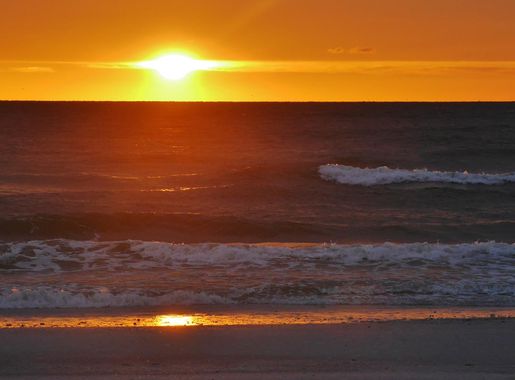 File:Sunset St Pete Beach - panoramio.jpg - Wikimedia Commons