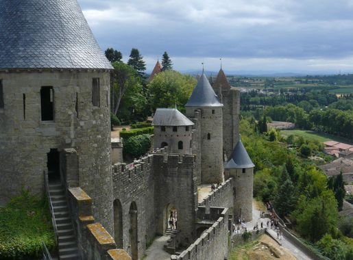 File:Carcassonne walls of the medieval city.JPG - Wikimedia Commons