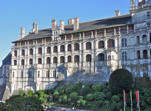 File:Château de Blois - Façade des Loges.jpg - Wikimedia Commons