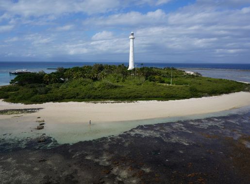 File:Phare Amédée.JPG - Wikimedia Commons