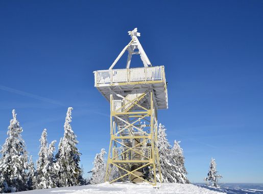 File:Barania Góra - observation tower.jpg - Wikimedia Commons