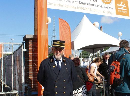 File:Schaerbeek Train World 1201.jpg - Wikimedia Commons