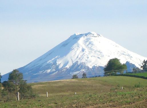File:Volcán Cotopaxi, Ecuador.JPG - Wikimedia Commons