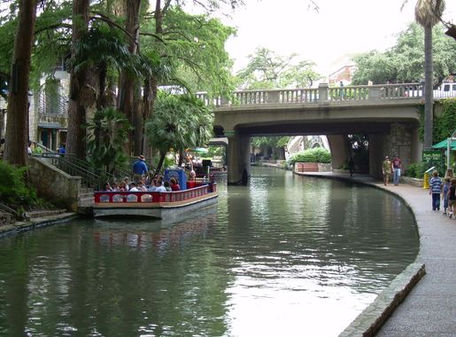File:The San Antonio River Walk.jpg - Wikimedia Commons