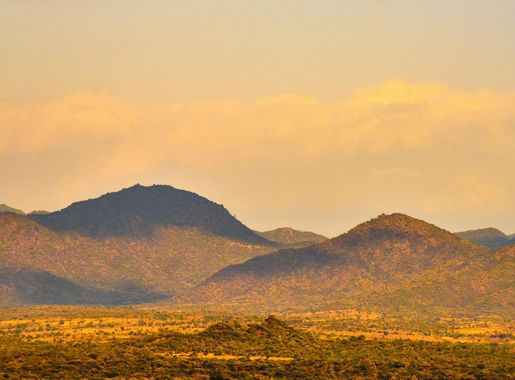 File:Near Turmi, Omo Valley, Ethiopia (23419547879).jpg - Wikimedia Commons