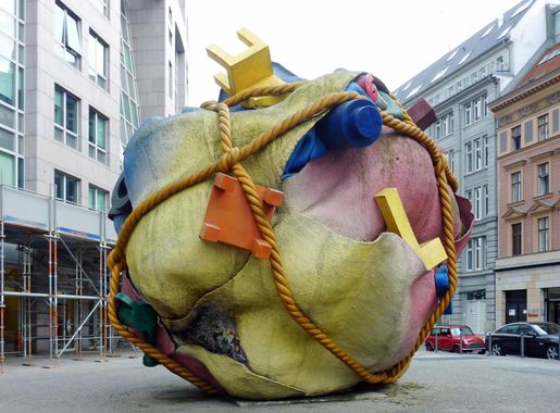 Archivo:Houseball (Berlin-Mitte 2013) 1221-1101-(120).jpg - Wikipedia, la  enciclopedia libre