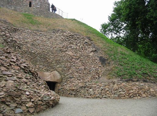 File:IMG 2447 La Hougue Bie Entrance Jersey august 2006.JPG - Wikimedia  Commons