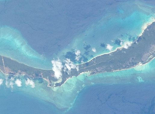 File:Imagem de satélite da Ilha Vamizi em 2011.jpg - Wikimedia Commons