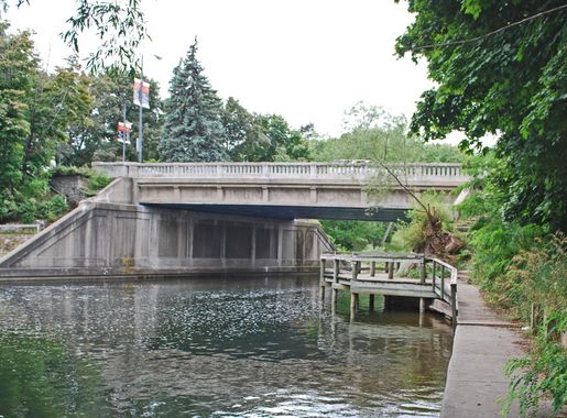 File:SouthUnionStreet-BoardmanRiver BridgeTraverseCityMI.JPG - Wikimedia  Commons