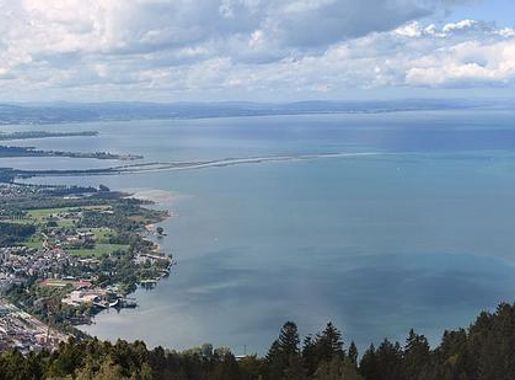 Datei:Blick vom Pfänder auf Bregenz und den Bodensee.jpg – Wikipedia