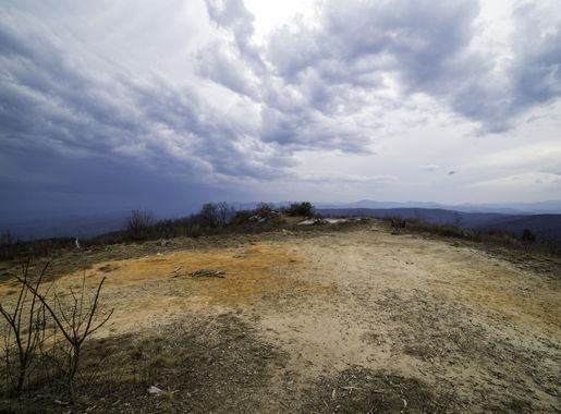 Hilltop landscape under the sky and clouds at Sassafras Mountain, South  Carolina image - Free stock photo - Public Domain photo - CC0 Images