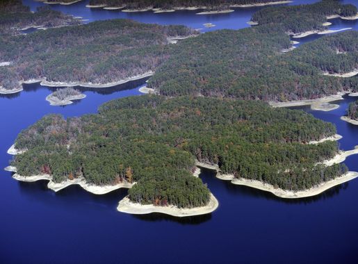 File:Aerial view of Lake Ouachita, AR.png - Wikimedia Commons