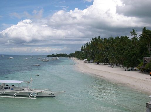 File:Alona Beach Overview.jpg - Wikipedia
