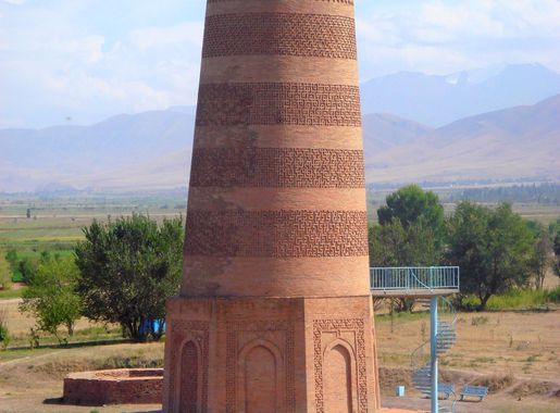 File:Burana.JPG - Wikimedia Commons