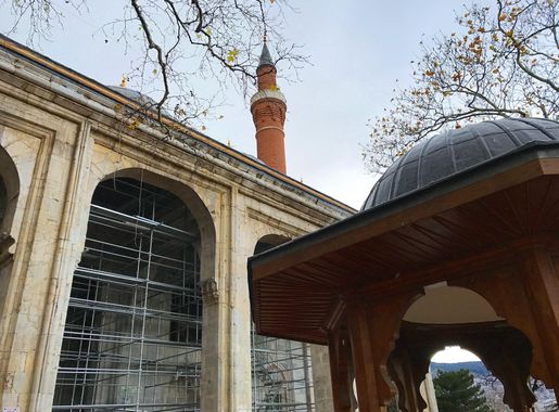 File:Bayezid I Mosque - Yıldırım Camii (3).jpg - Wikimedia Commons