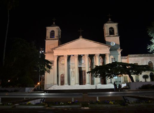 File:Basílica de Nuestra Señora y San Benito de Palermo, Paysandu Uruguay.JPG  - Wikimedia Commons