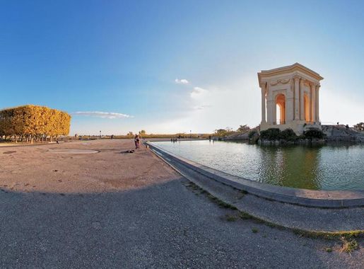 Fichier:Promenade du Peyrou à Montpellier (France).jpg — Wikipédia