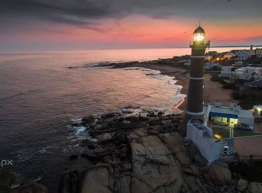 File:Lighthouse Jose Ignacio Take Two (120211589).jpeg - Wikimedia Commons
