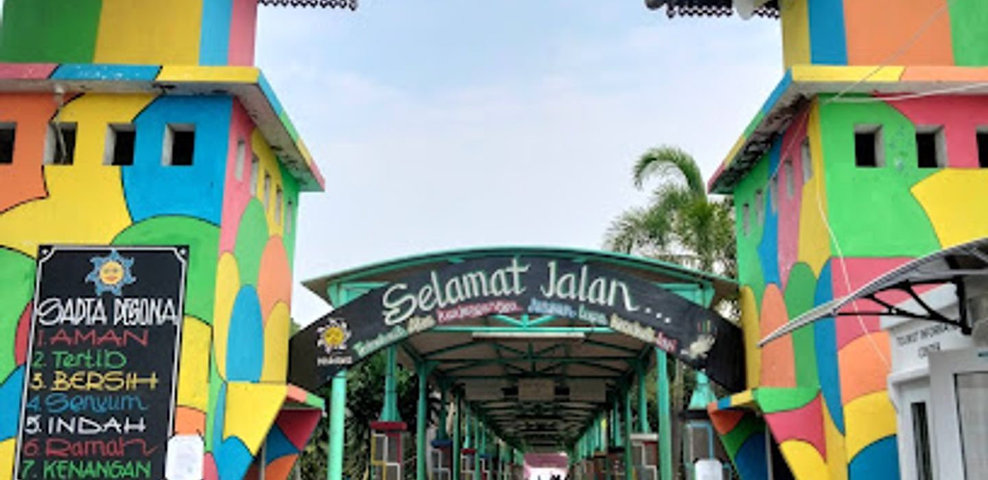 Untung Jawa Tour