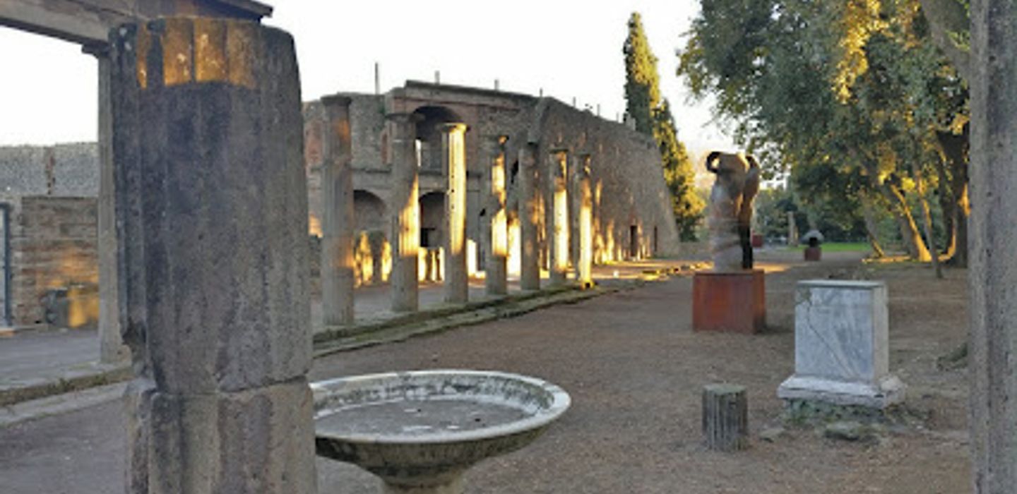Triangular Forum