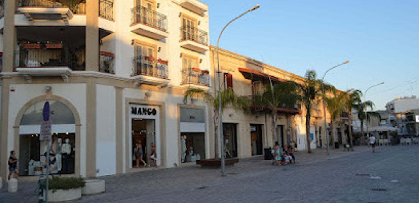 Ermou Square