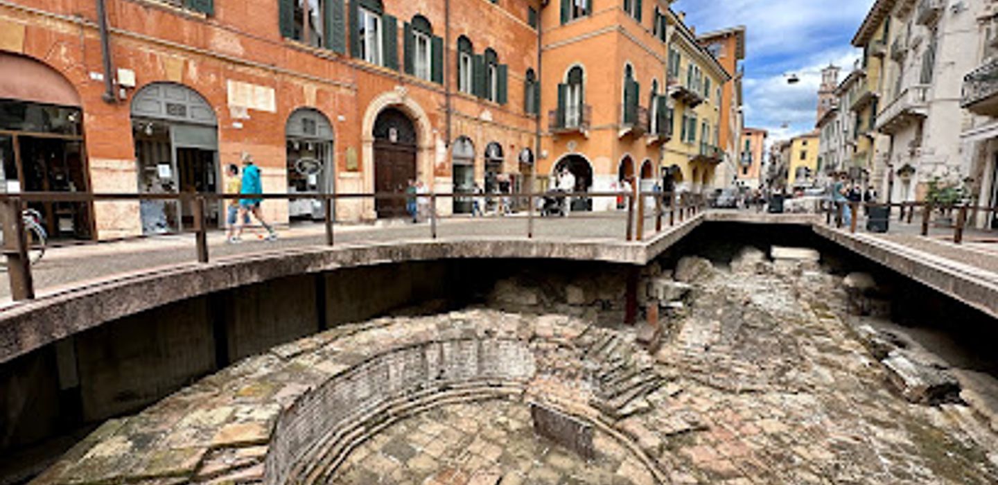 Porta Leoni