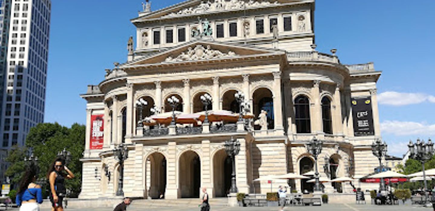 MAIN TOWER