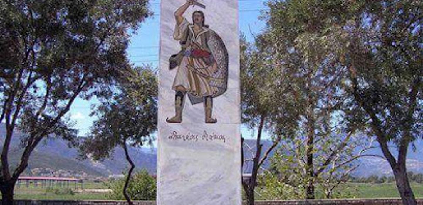 Athanasios Diakos monument