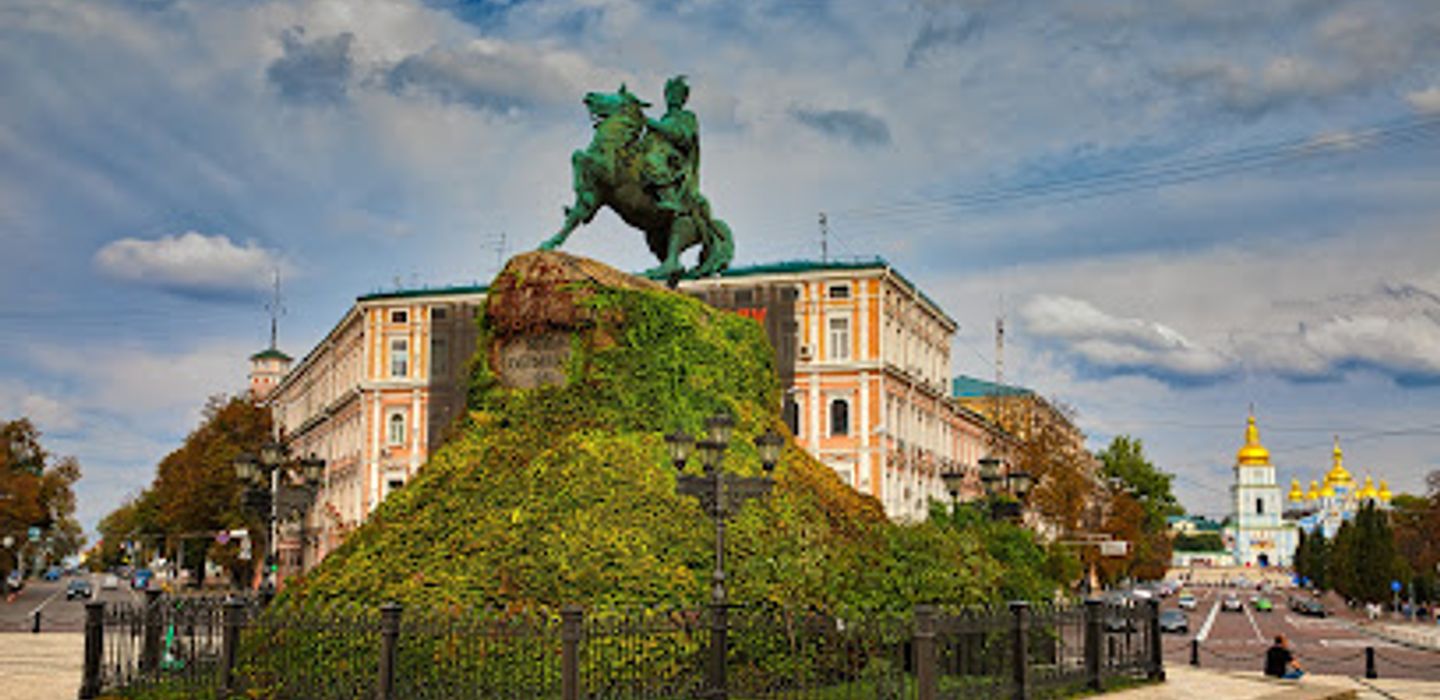 Bohdan Khmelnytsky Monument