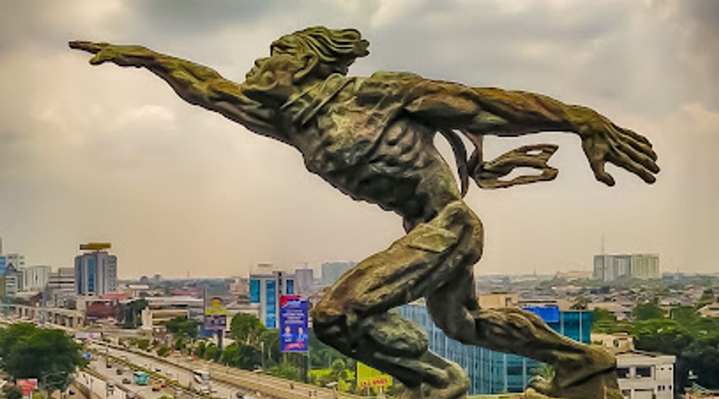 Monumen Patung Dirgantara