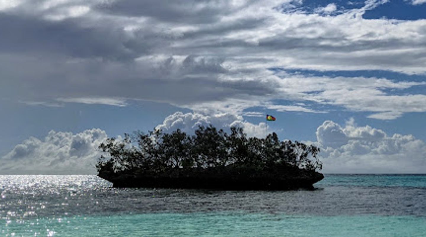 Plage de Luengoni