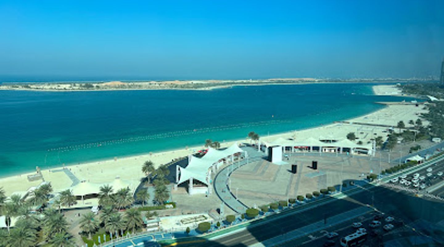 Corniche Beach Corner