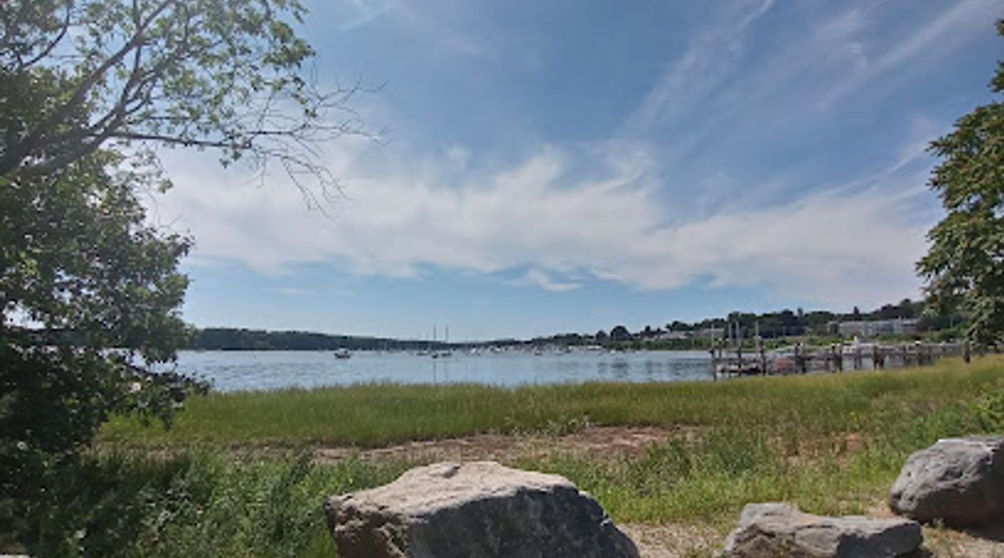 Chepiwanoxet Point