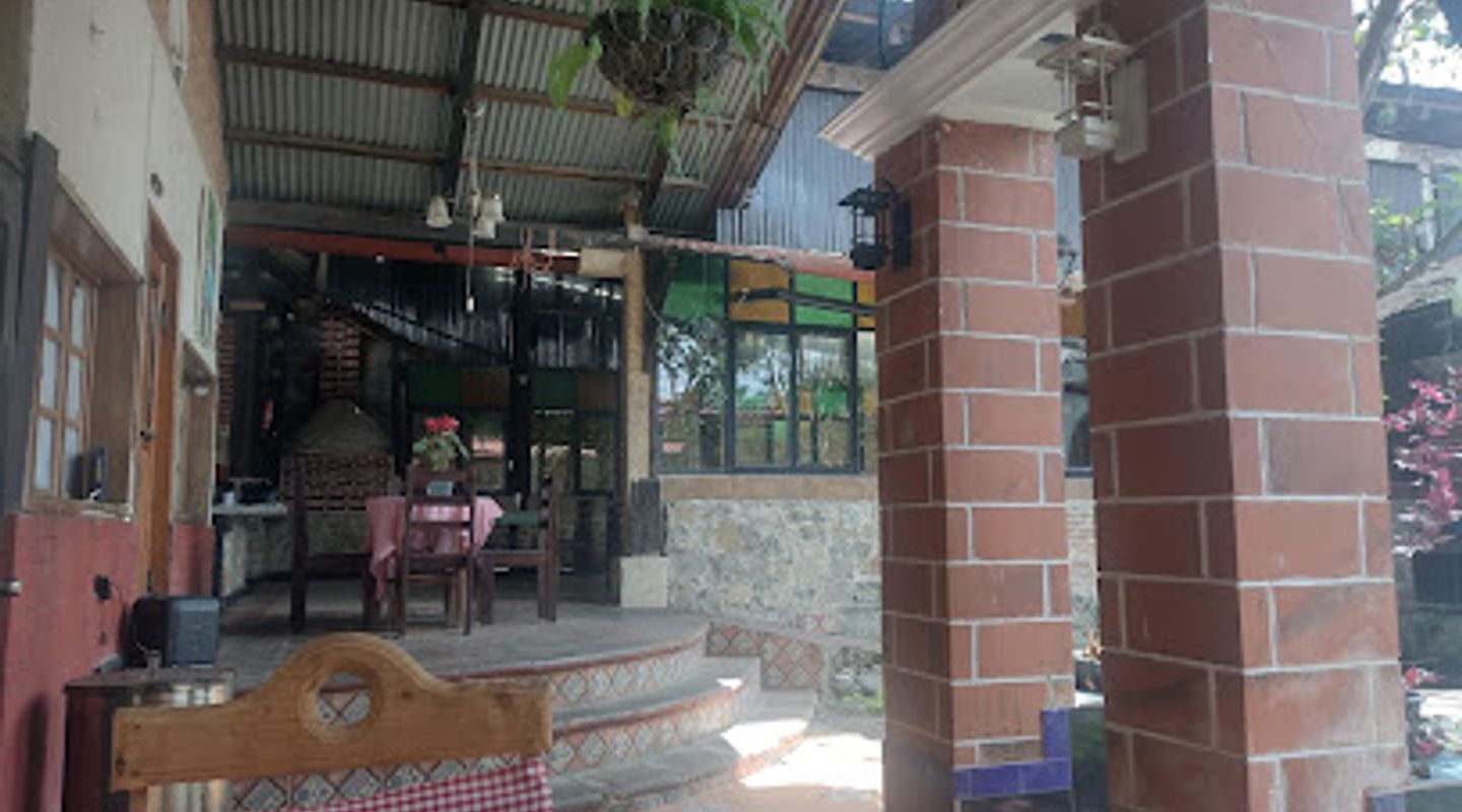 Maya Lounge