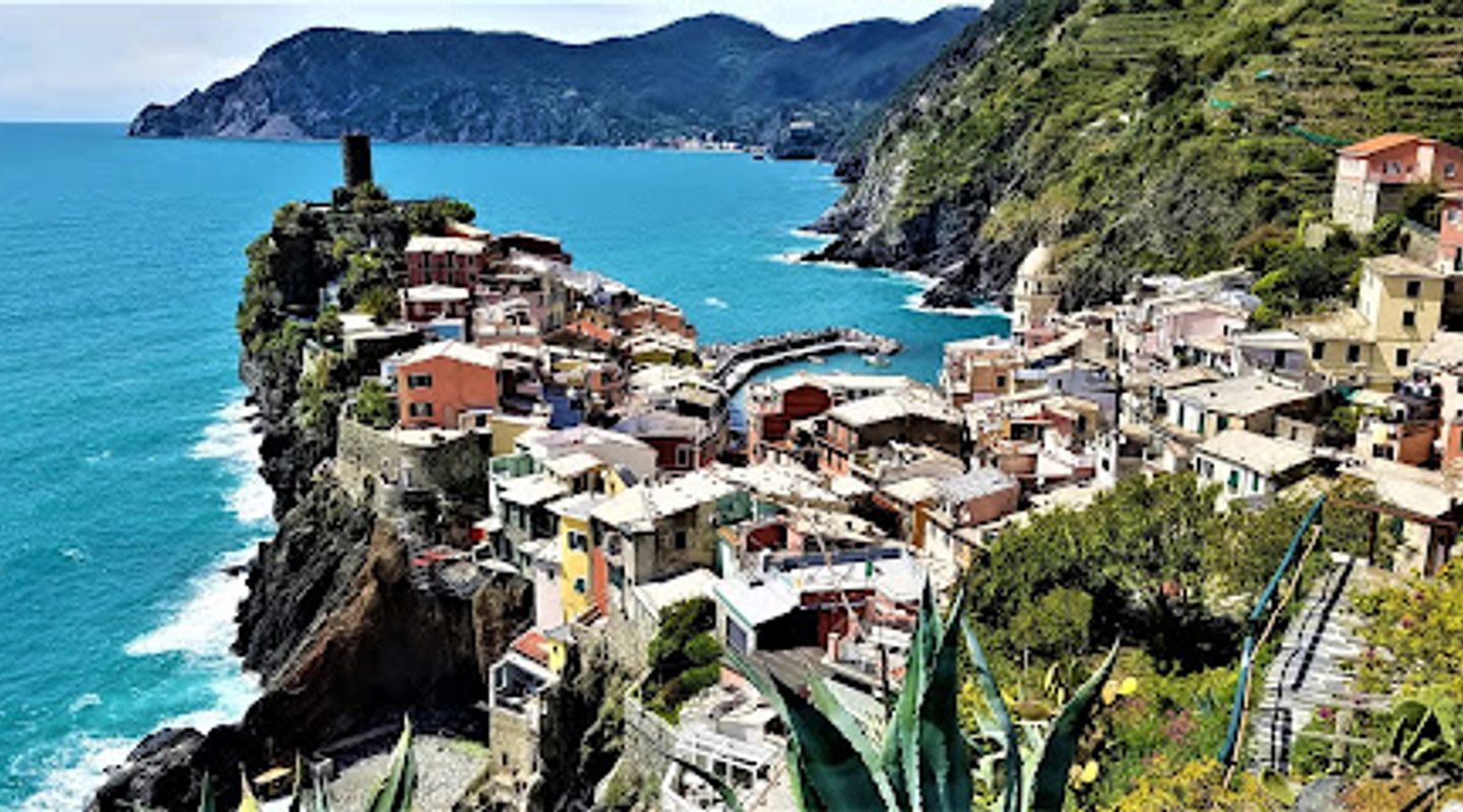 Around CinqueTerre