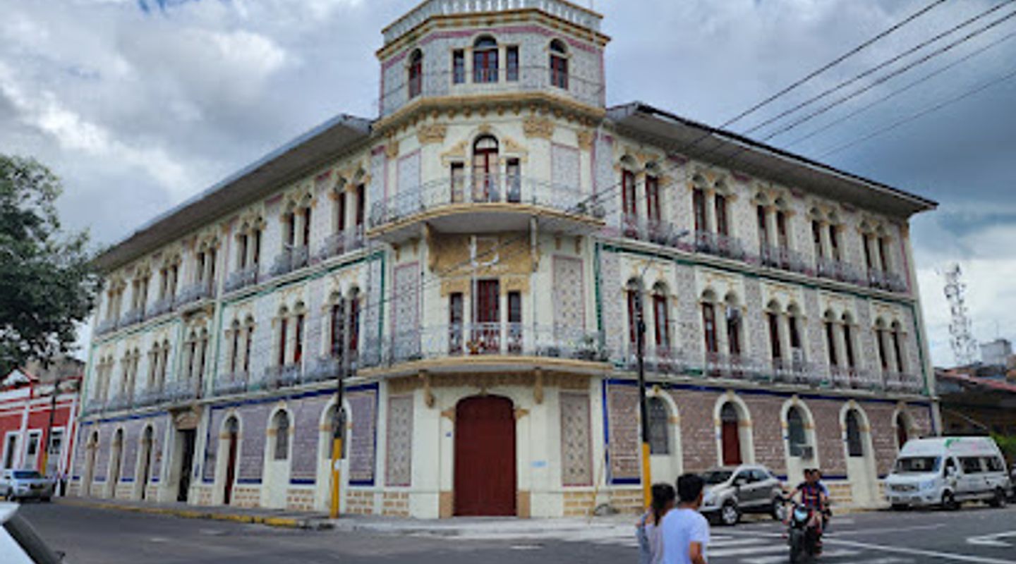 Old Hotel Palace