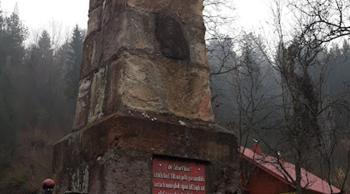 Stâlpul Tătarilor
