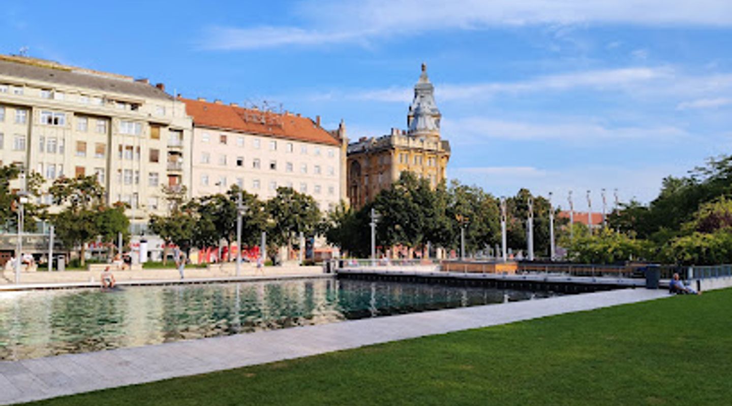 Elizabeth Square