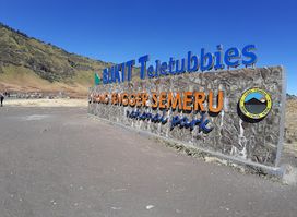 Teletubbies Hill Bromo